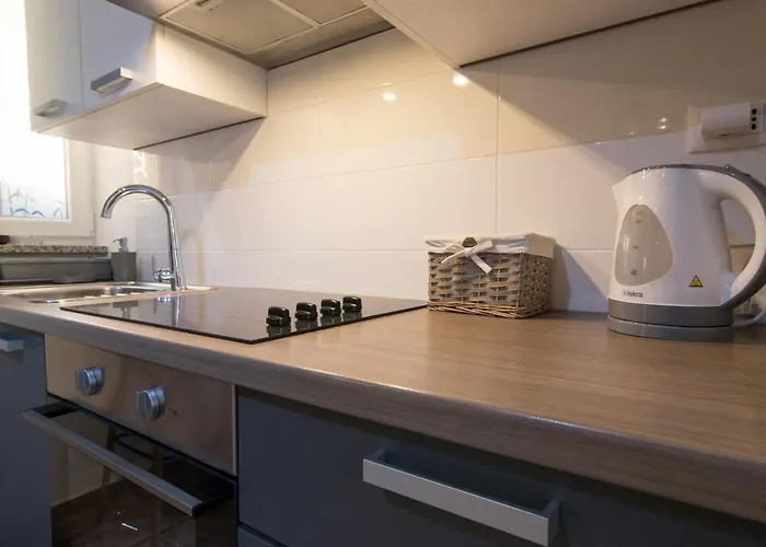 Moet With Garden Apartman