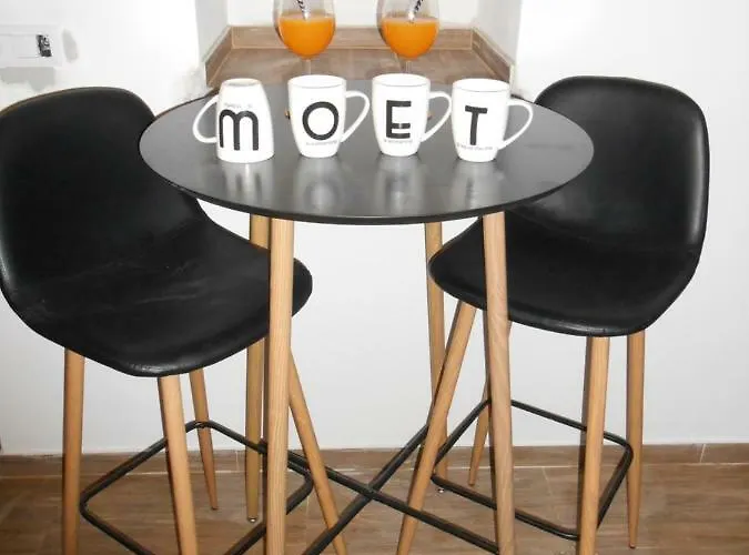 Διαμέρισμα Moet With Garden Πούλα